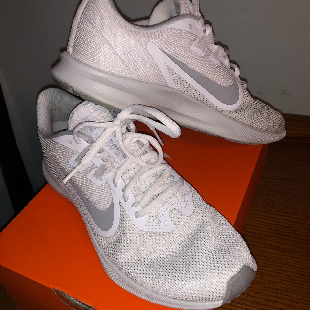 Women’s Nike downshifter